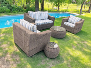 Outdoor Furniture. Wide Arm Design 4-seater