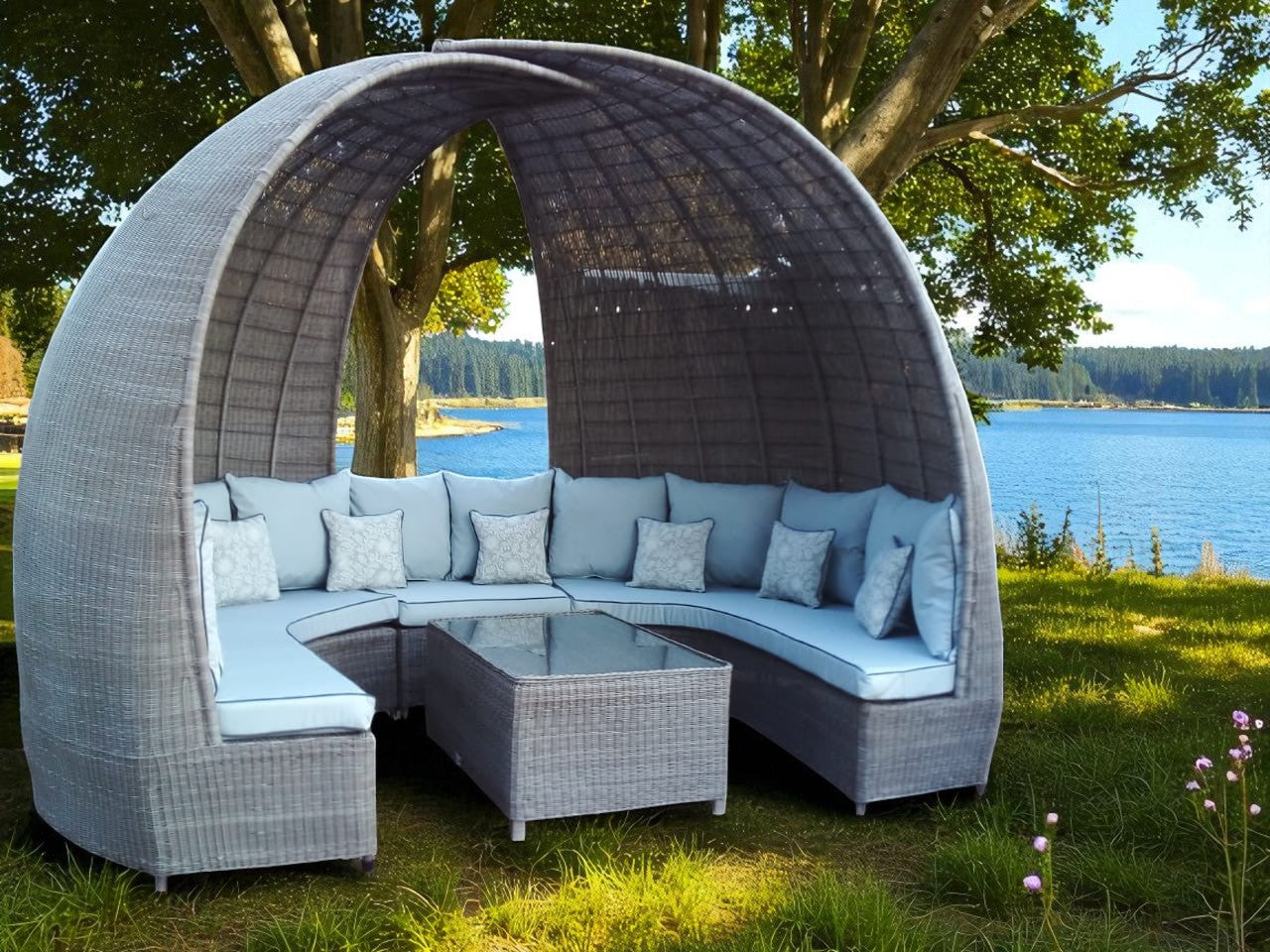 Alpha Outdoor Daybed with Canopy