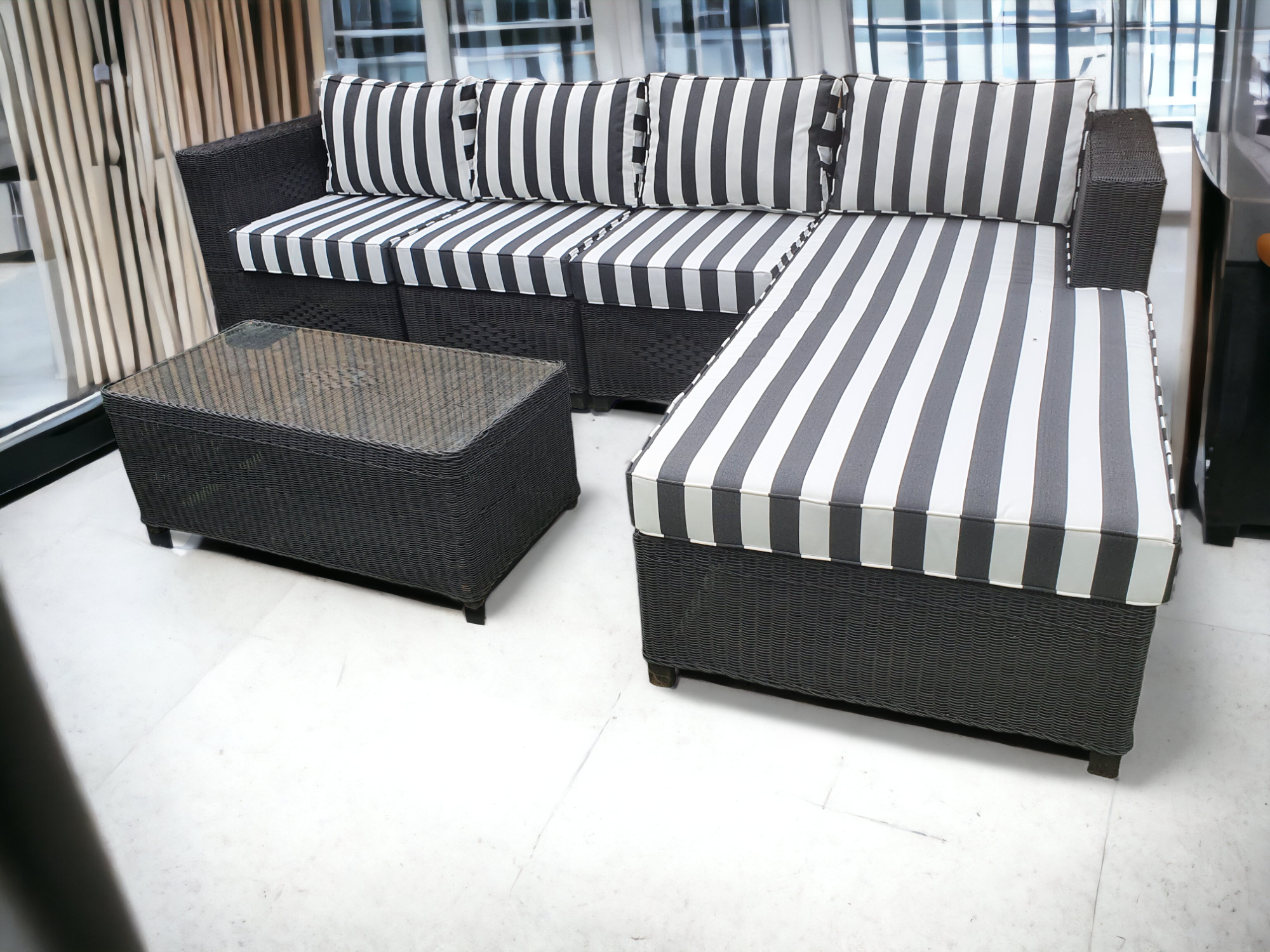 Outdoor Furniture L-Shaped Modular 6-Seater set Flat-top design