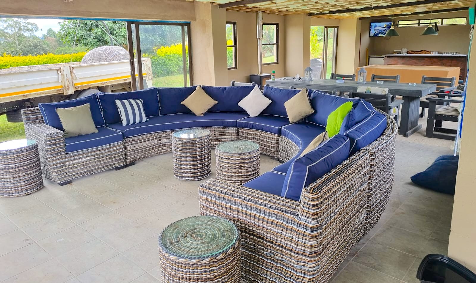Outdoor furniture sofa set The Boma Half Moon curved Design