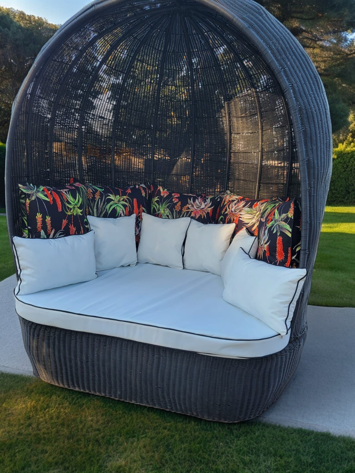 Outdoor daybed egg house design 2 and side tables
