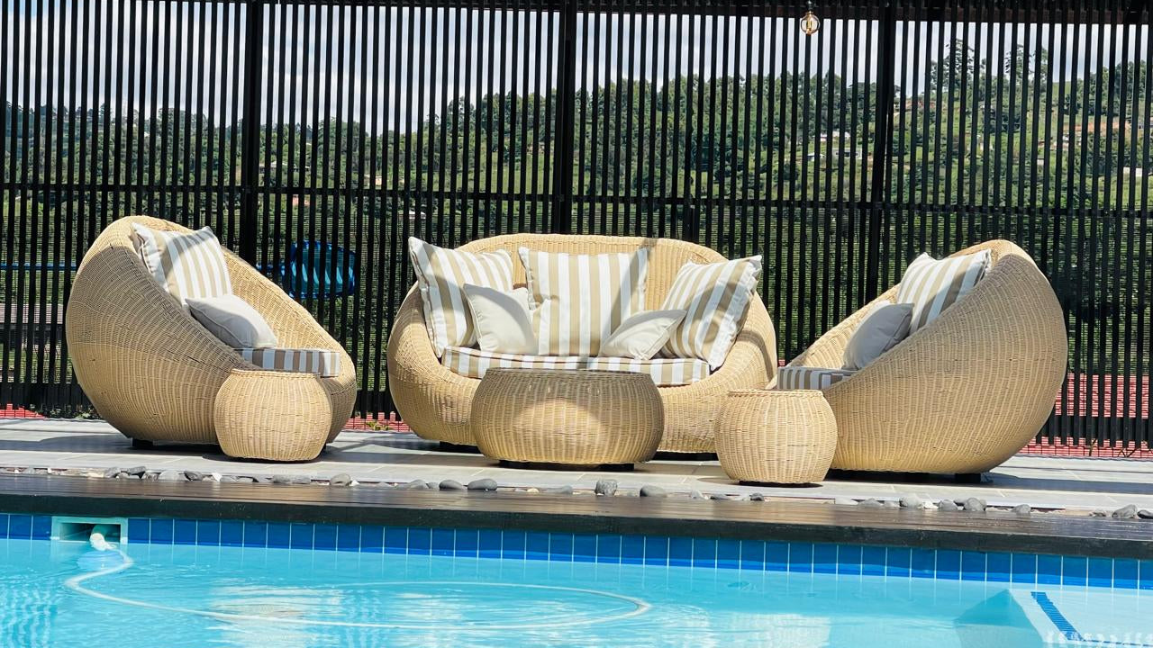 Outdoor Furniture Cocoon Design Set