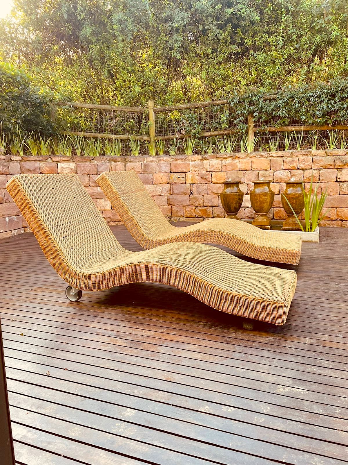 Pool Lounger - Curved Design