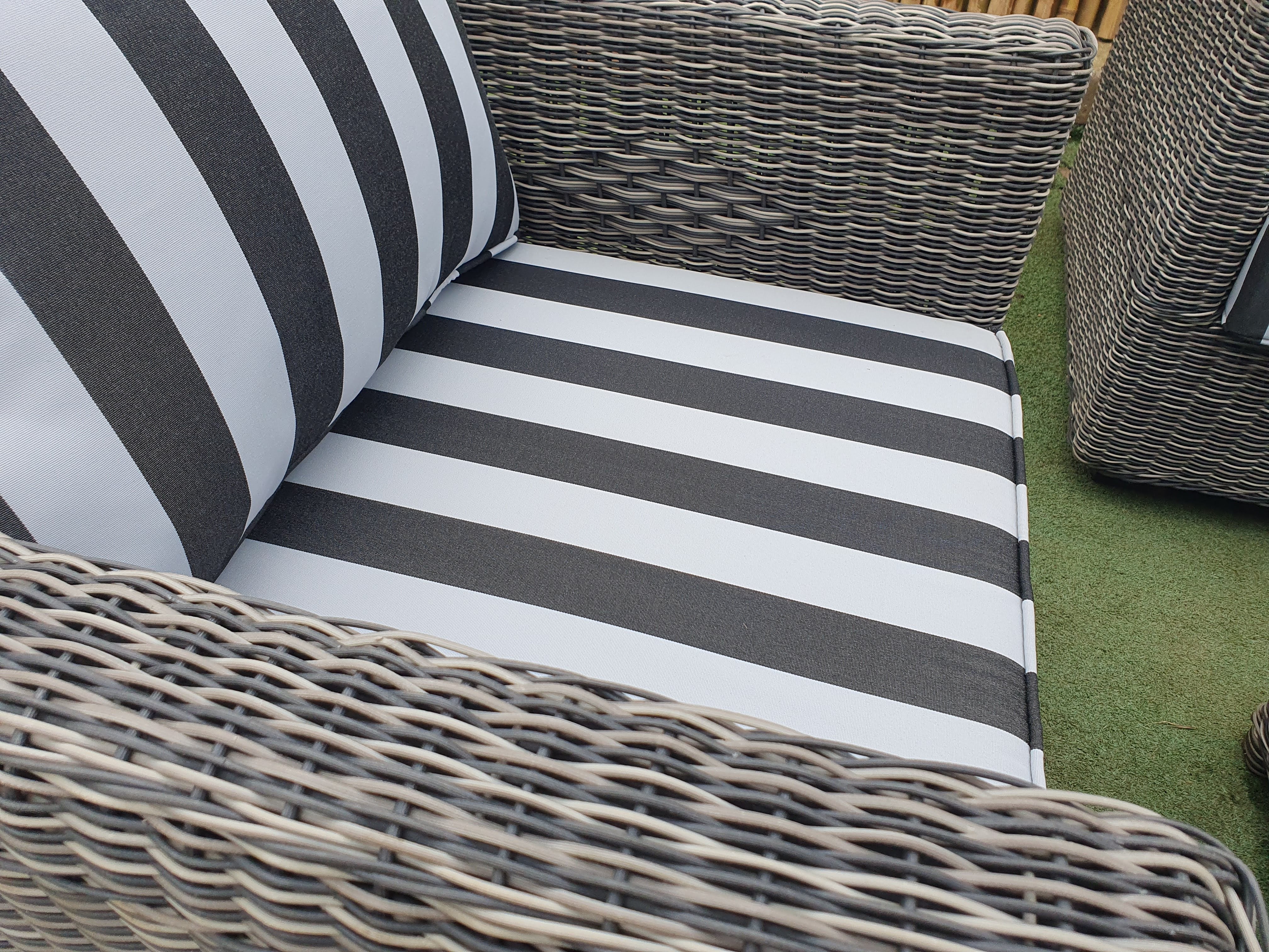 Outdoor furniture Cocktail Set 4-Seater